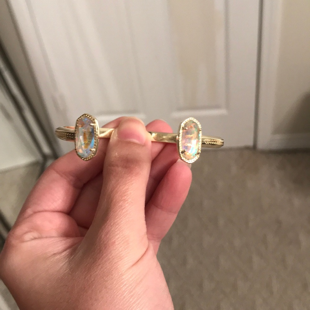 Elton Kendra Scott bracelet in dichroic glass